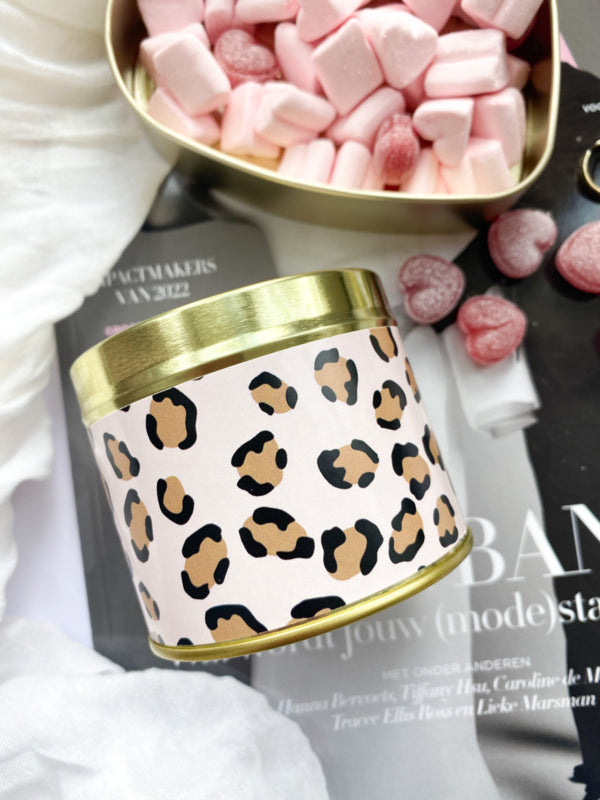 Geurkaars in blik | Pink Leopard per 6 stuks