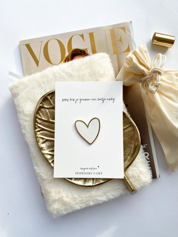 Pin | Sometimes you just need a heart | with a white pin (including envelope) per 6 pieces