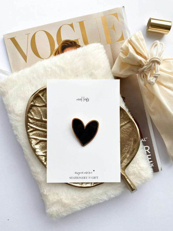 Pin | Lots of love | Black ( with kraft envelope!) per 6 pieces